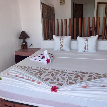Villas El Morro Zihuatanejo Exterior photo