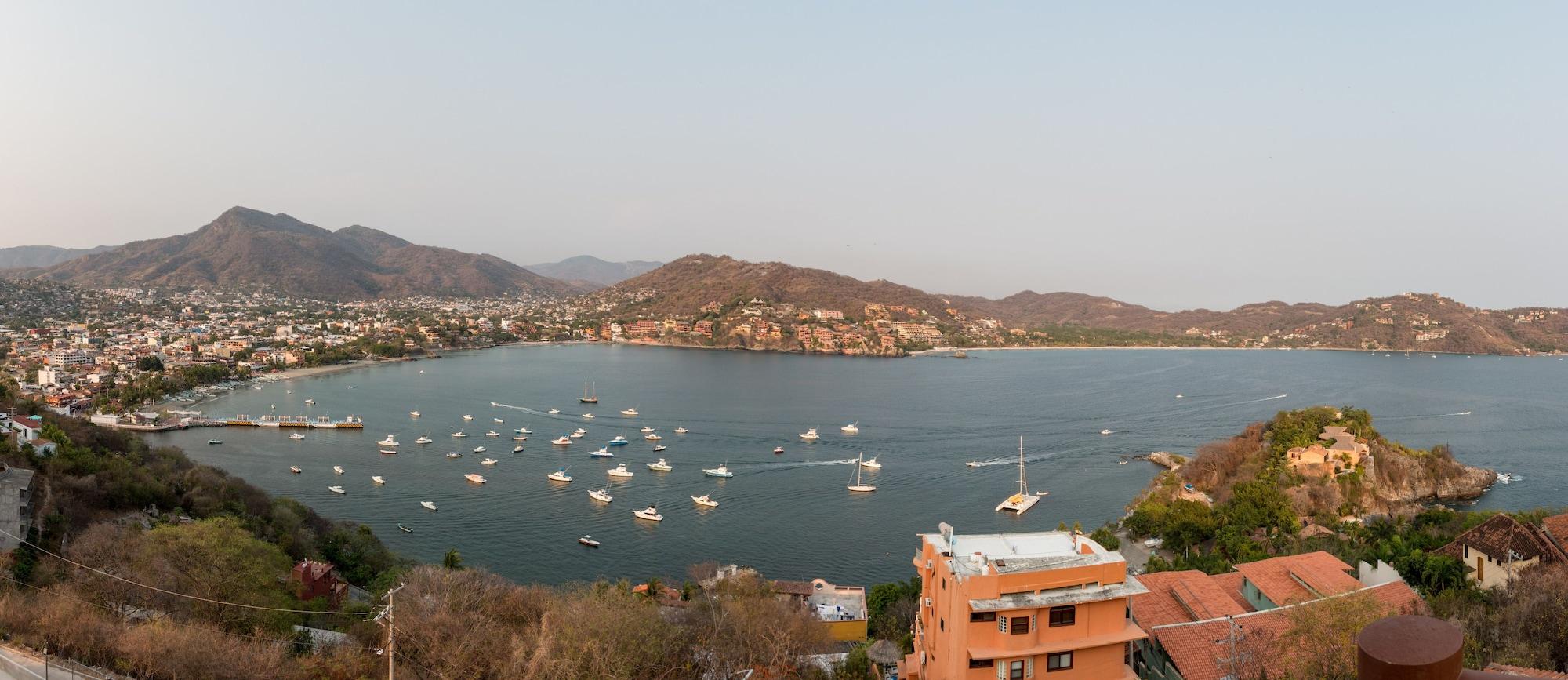 Villas El Morro Zihuatanejo Exterior photo