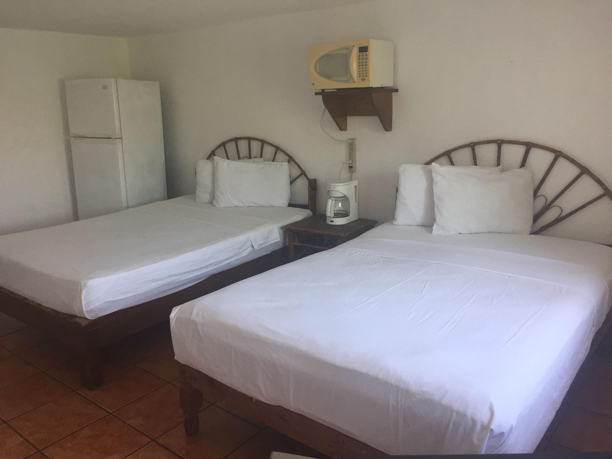 Villas El Morro Zihuatanejo Exterior photo