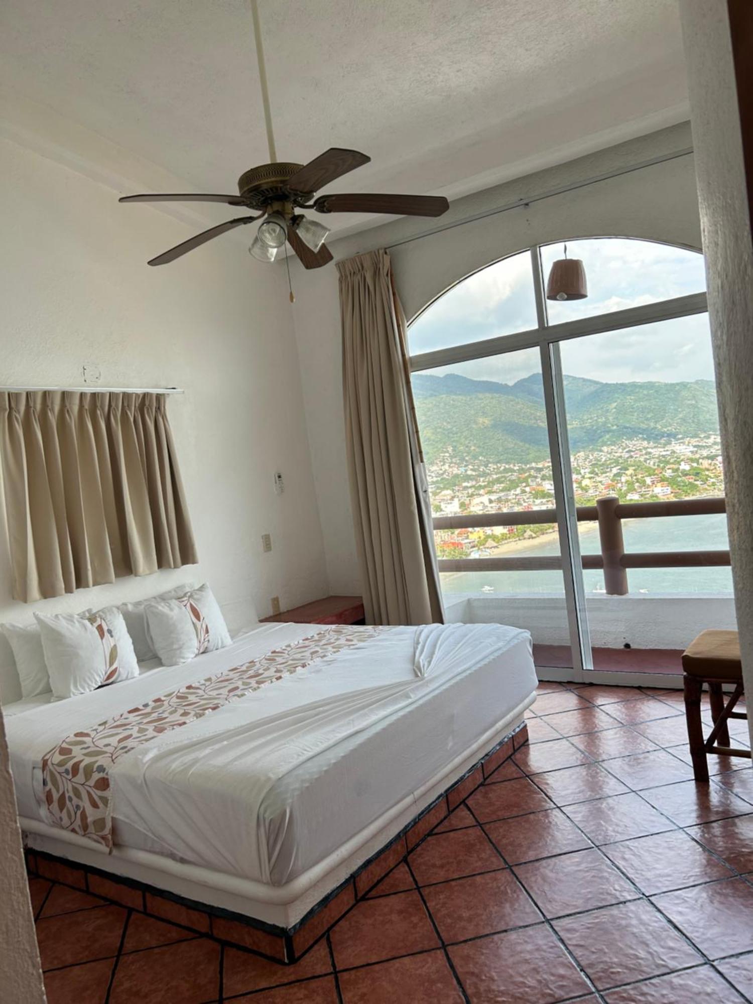 Villas El Morro Zihuatanejo Exterior photo