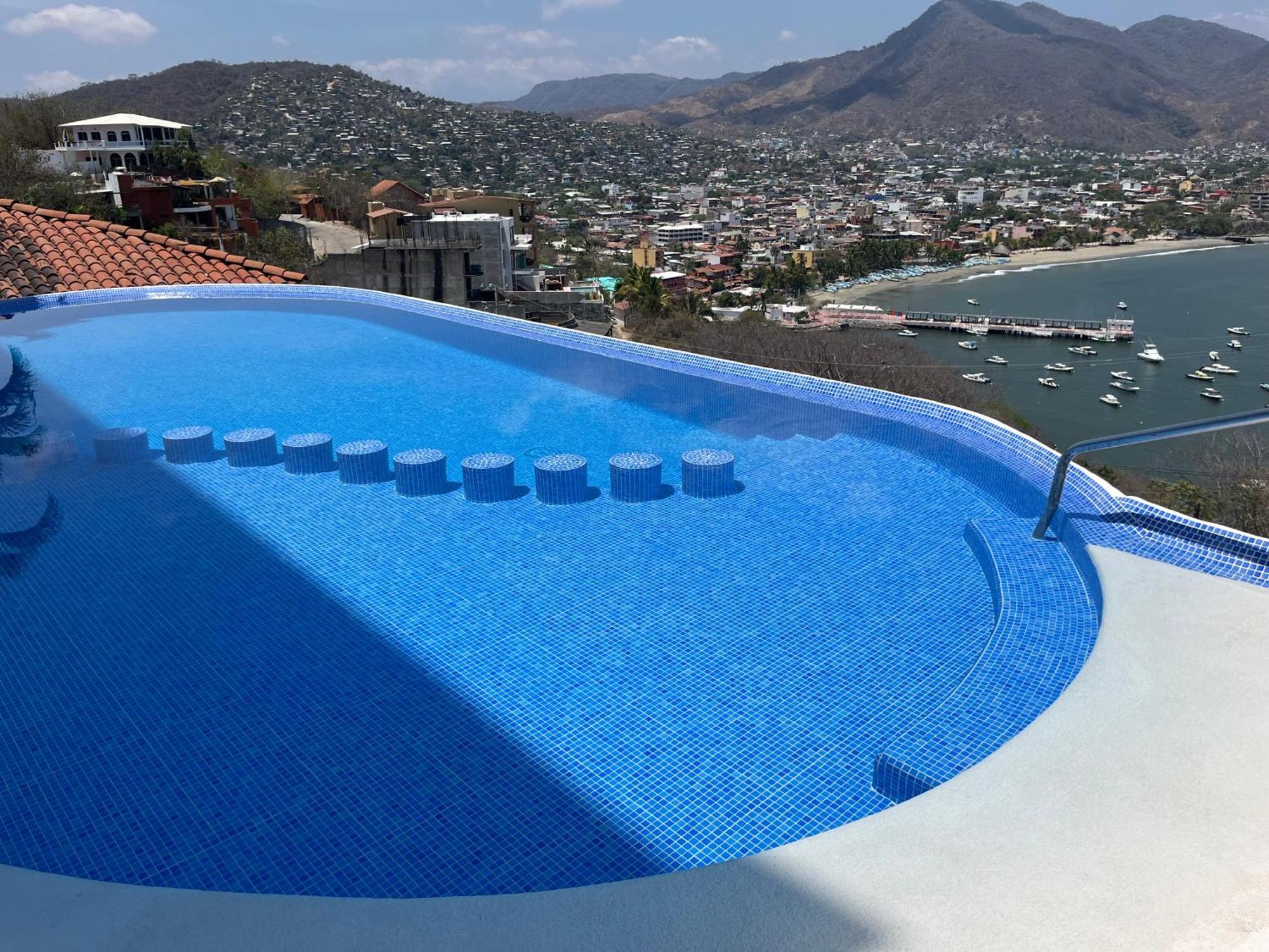 Villas El Morro Zihuatanejo Exterior photo