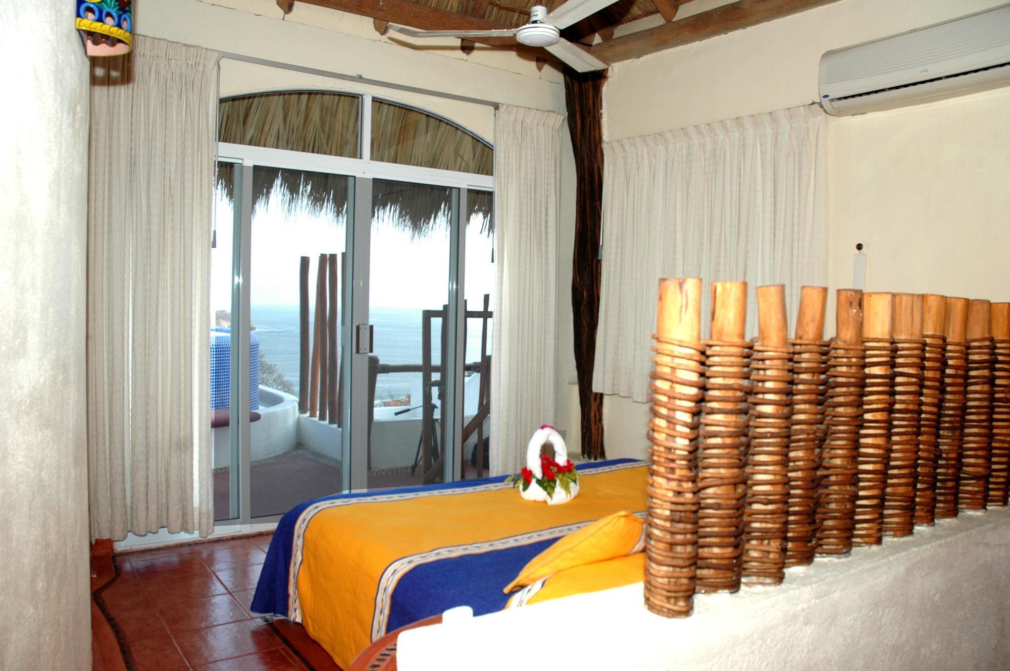 Villas El Morro Zihuatanejo Exterior photo